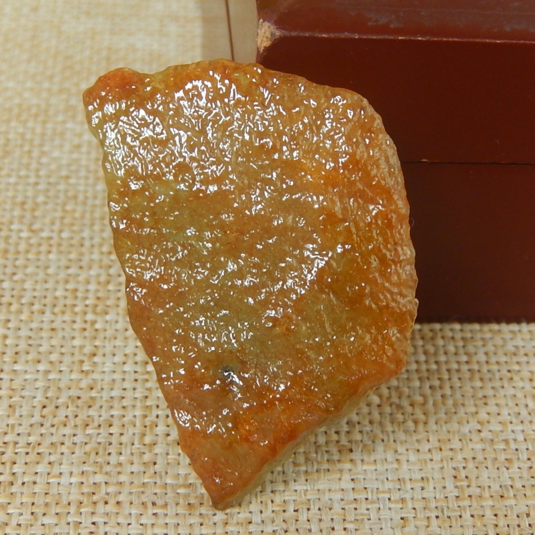 缅甸A货翡翠大马坎黄翡边角料