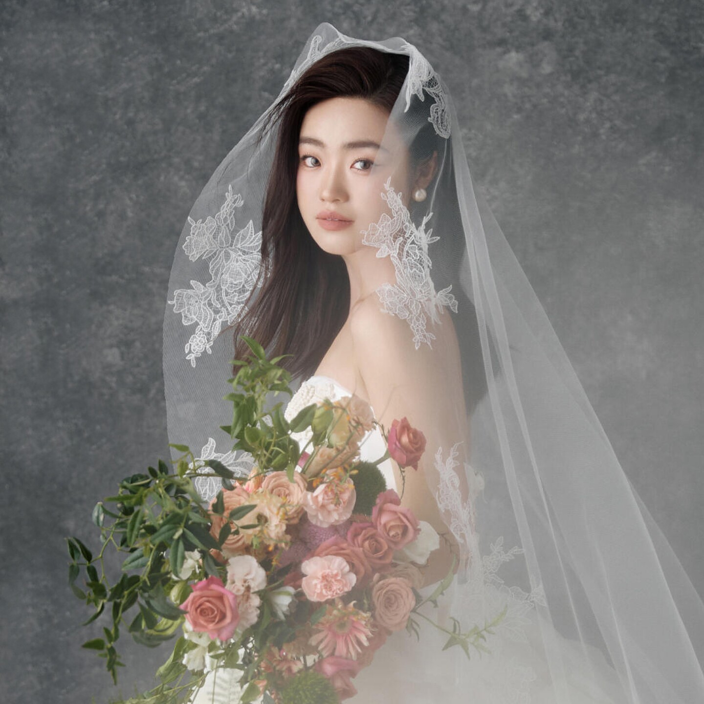 森系高级感蕾丝贴花长款拖尾头纱婚纱照摄影化妆造型拍照道具头饰