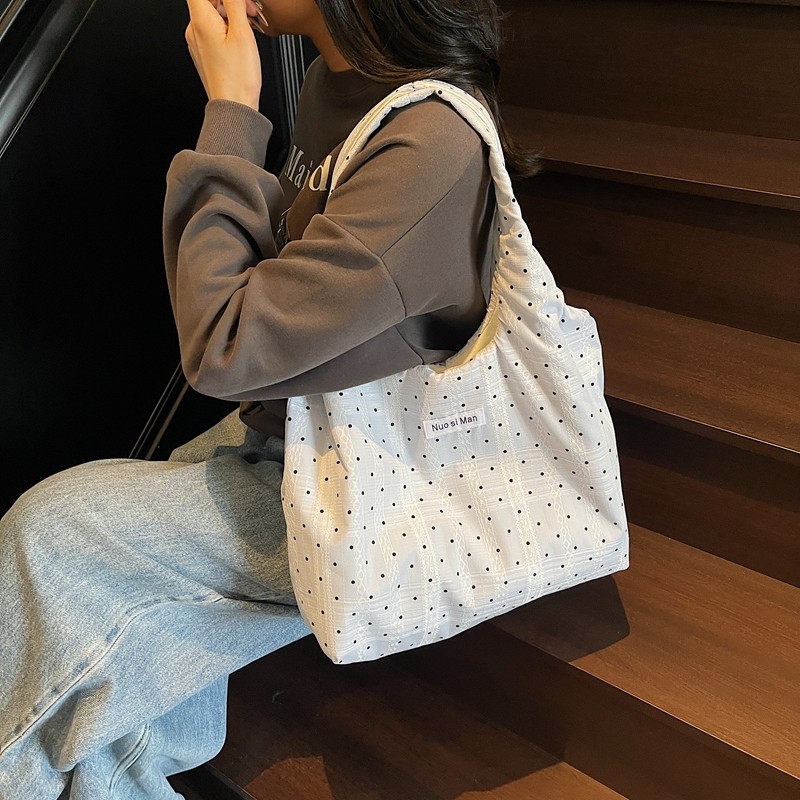 帆布包女大容量2025新款夏季百搭波点单肩购物袋大学生上课托特包