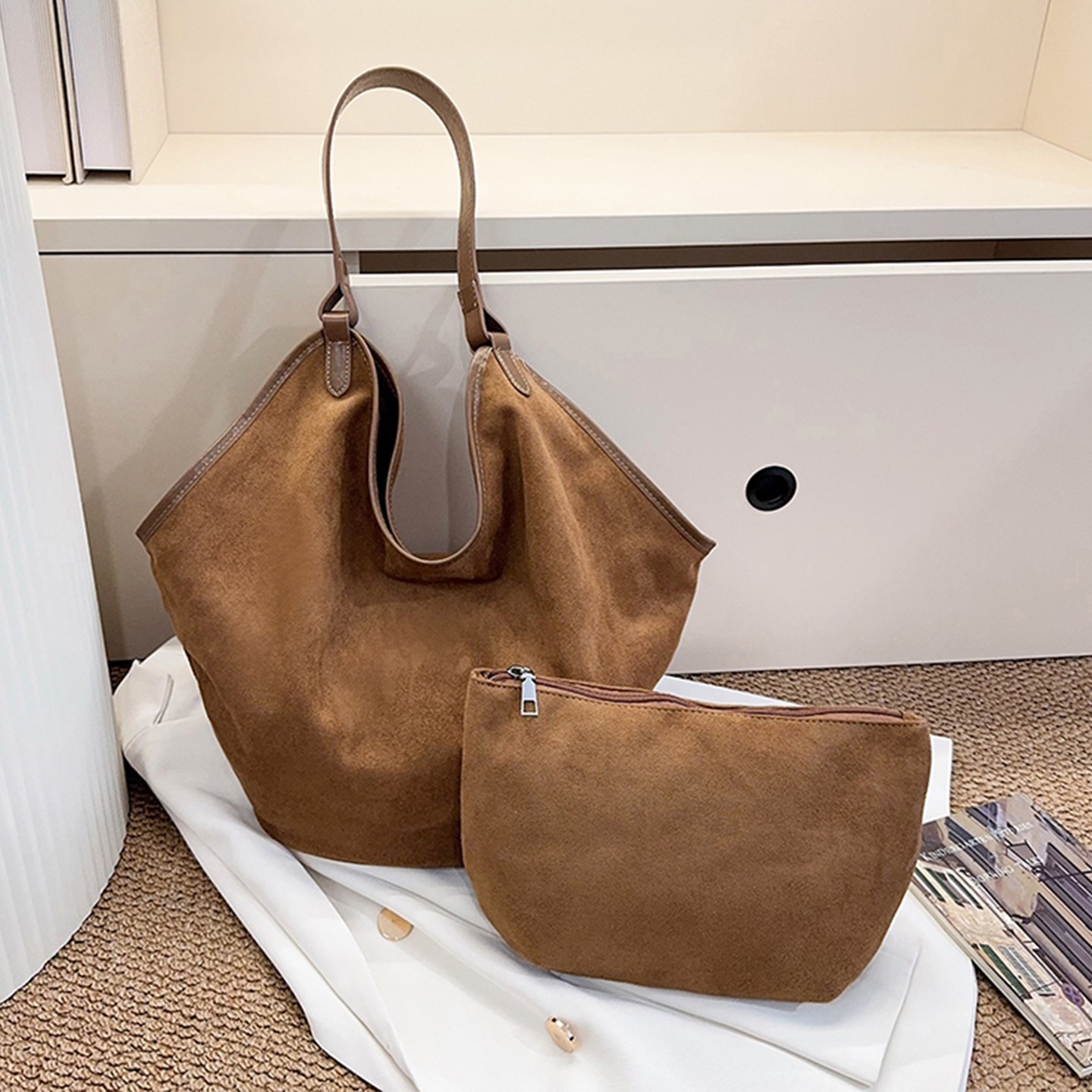 麂皮绒包包女大容量2025新款秋冬季复古单肩子母包休闲通勤托特包