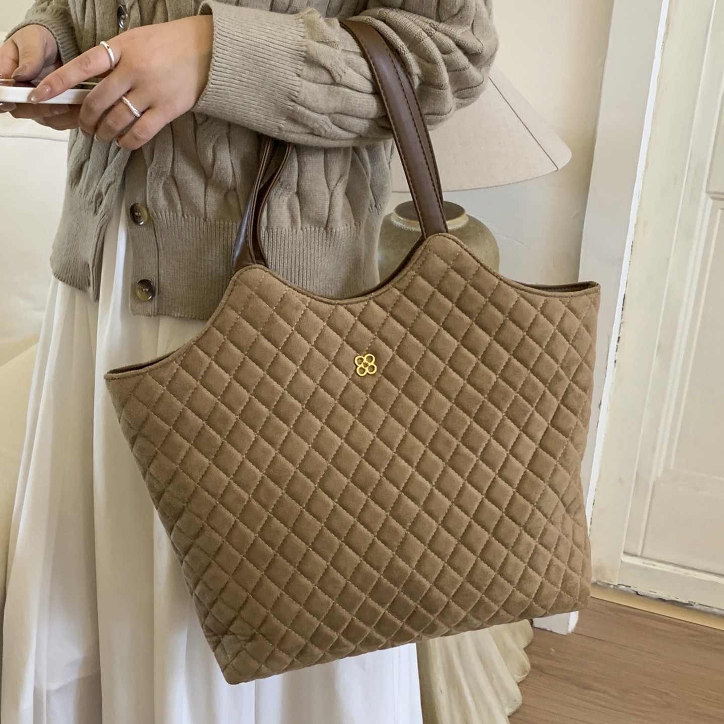 菱格绣线大容量包包女2025秋冬季新款复古麂皮绒单肩包手提托特包