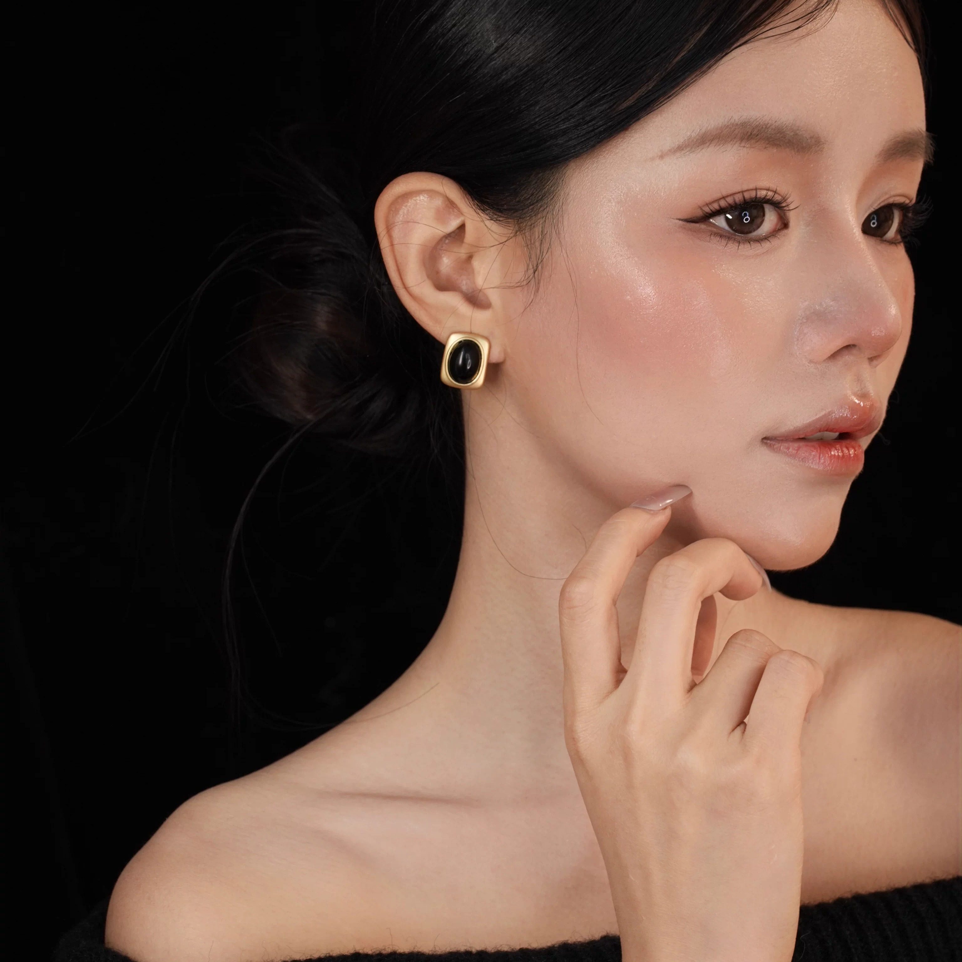 「黑骑士」法式复古港风高级感极简气质磨砂金黑色宝石耳环/耳夹,饰品/流行首饰/时尚饰品新,耳环,淘宝优惠券,粉丝福利购,淘宝优惠卷