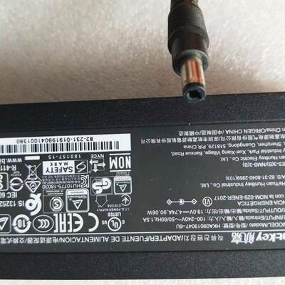 航嘉19V4.74A电源供电器原装