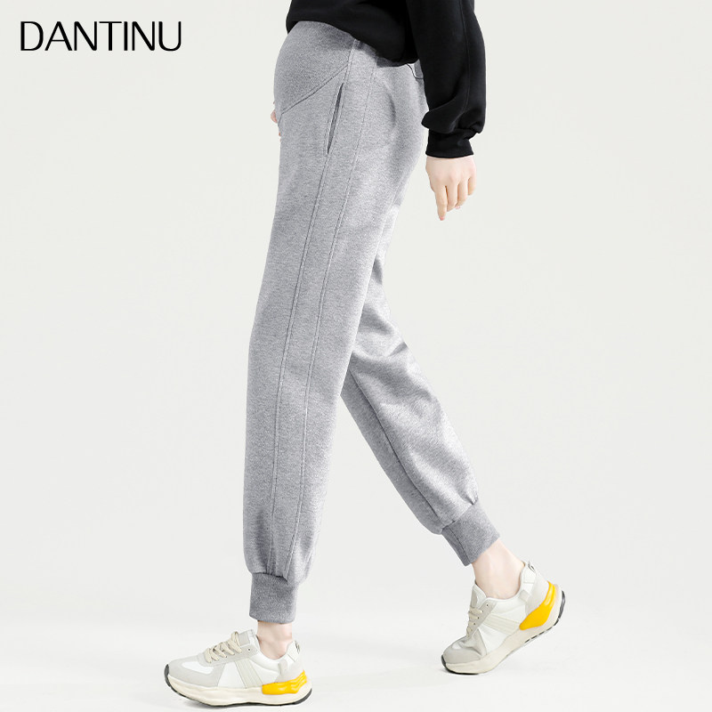 孕妇裤子春秋装外穿卫裤女休闲小个子束脚孕裤大码宽松运动裤秋季