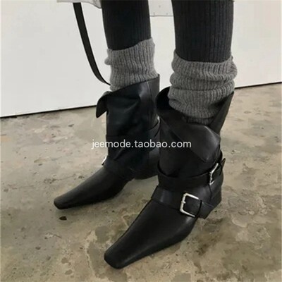 韩版短筒方跟皮带扣女鞋设计感