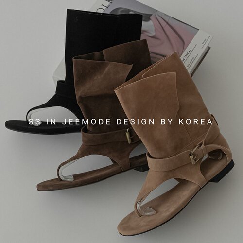 复古皮带扣夹趾侧镂空两穿凉靴女