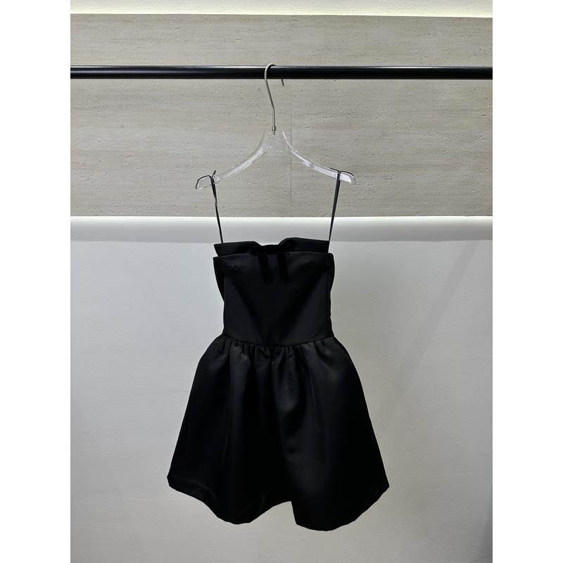 甜酷感细吊带抹胸设计性感缎面质感连衣裙,女装/女士精品,连衣裙,淘宝优惠券,粉丝福利购,淘宝优惠卷