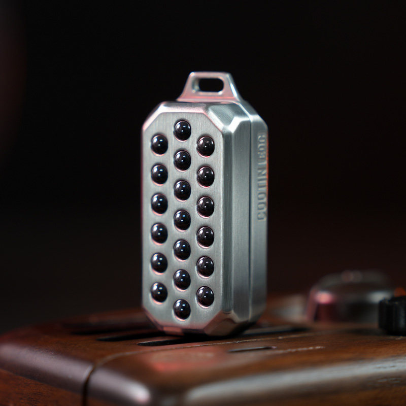 正品潮廷蟾蜍蛤蟆推牌edc捏泡泡磁力段落甩牌啪啪币金属解压玩具,玩具/童车/益智/积木/模型,EDC玩具,淘宝优惠券,粉丝福利购,淘宝优惠卷