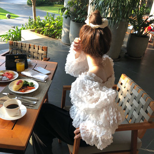 女别致设计感小众甜美蕾丝小上衣 方领雪纺衬衫 2024春季 超仙泡泡袖