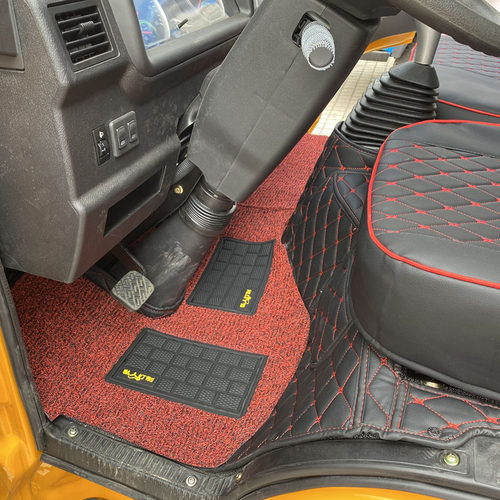 一汽红塔解放霸铃1系V6脚垫