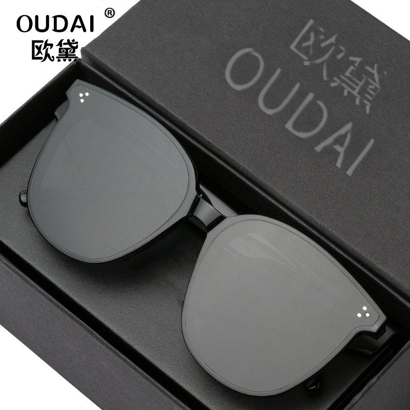 太阳眼镜潮女时尚墨镜男明星同款开车偏光2025新款显脸小个性抖音