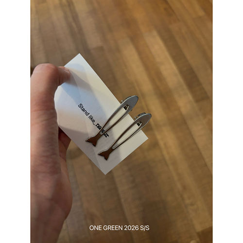 ONEGREEN 6.5NEW 金属鸭嘴夹银色小鱼镂空发夹 少女前额碎发发饰