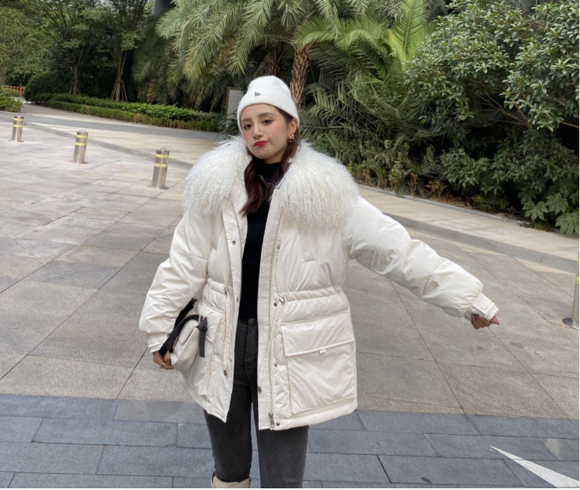 滩羊毛毛领白色羽绒服女中长款2024冬装新款连帽宽松显瘦加厚外套