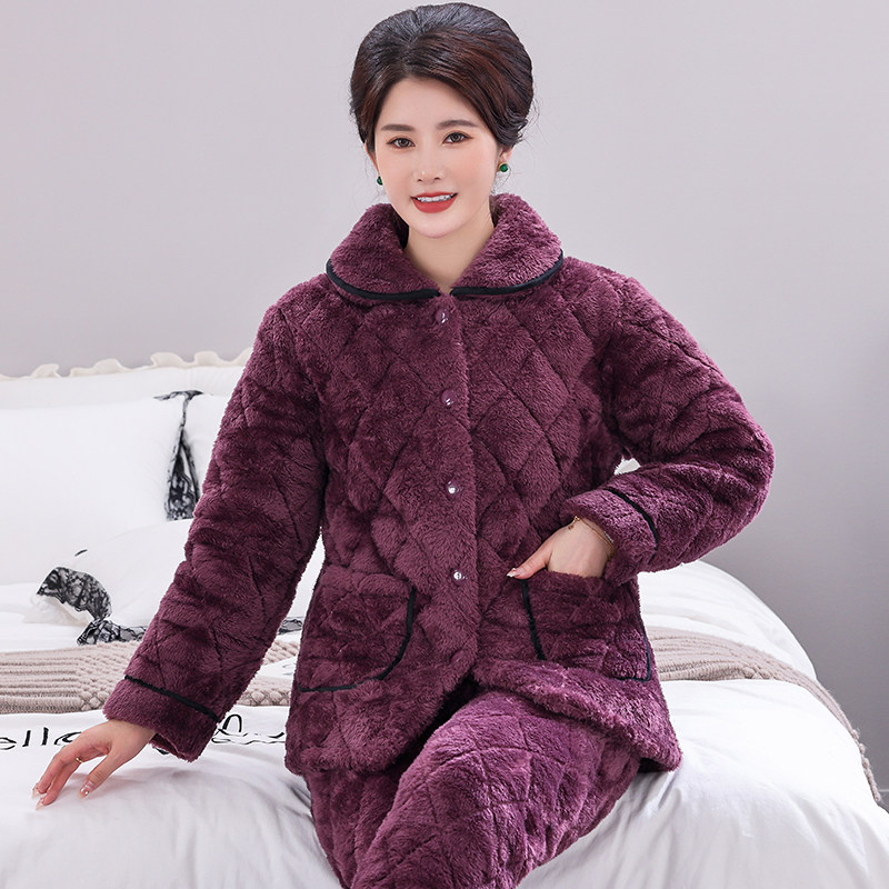 睡衣女冬款加厚加绒珊瑚绒三层夹棉保暖妈妈中老年人秋冬季家居服