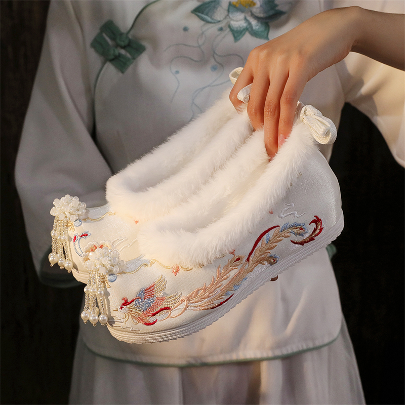 冬季加绒秀禾鞋汉服鞋中式新娘鞋