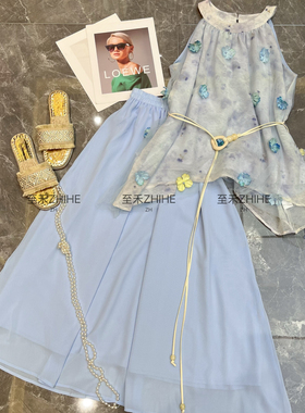 多多设计-花设计款背心+纯色显瘦半身裙两件套套装(配腰绳)t1327