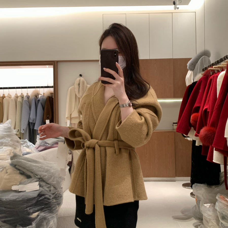 多多店线迹抽绳系带羊毛外套(配腰带)（含85羊毛）(无领标)CF403