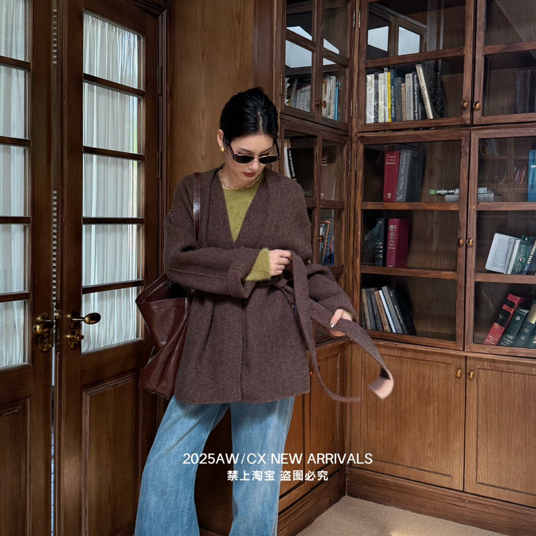 多多店-宽松休闲羊毛外套(配腰带)（含85.3羊毛）P25AWZWT1753