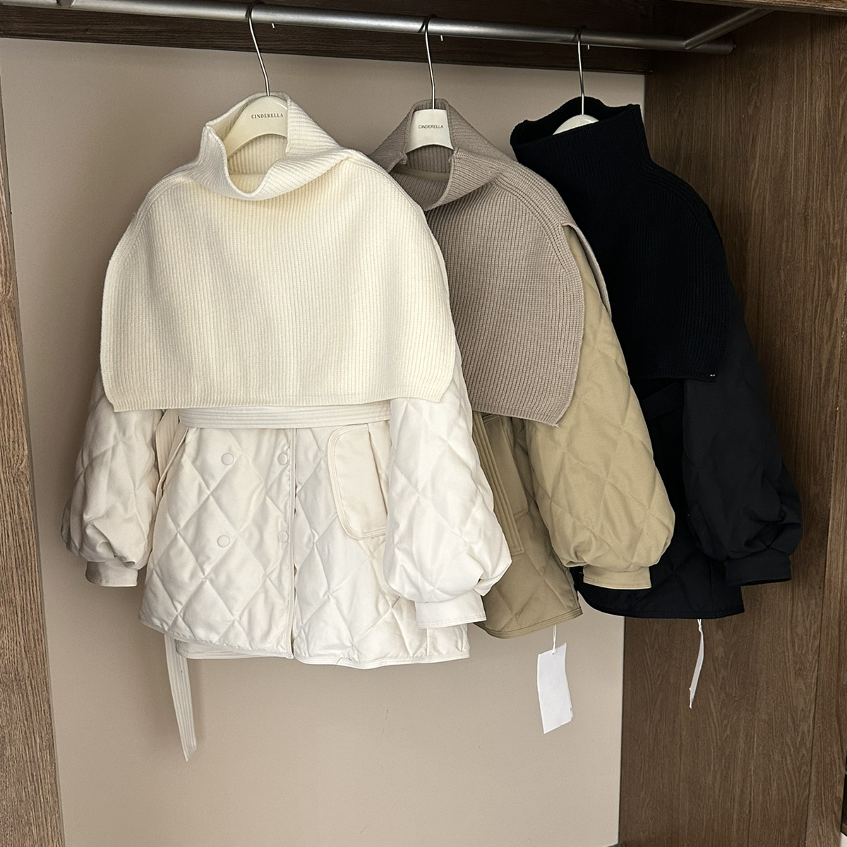 多多小众臻品尚保暖羽绒服外套(配针织披肩可拆卸,腰带)2562