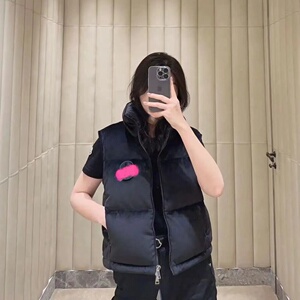 【90鹅绒】Mon立领黑色丝绒鹅绒马甲女 秋冬百搭羽绒背心坎肩女款