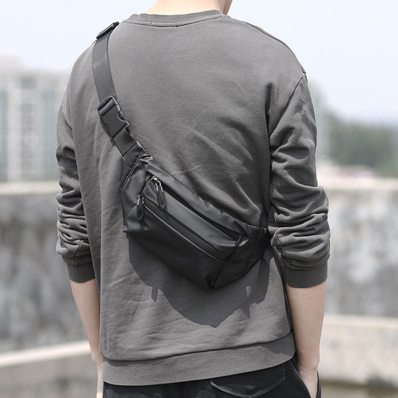 腰包男士个性防水胸包休闲潮流户外运动斜挎包时尚潮牌骑行死飞包