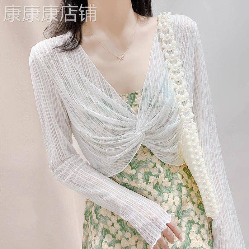 轻薄蕾丝防晒披肩女夏季薄款2025新款罩衫短款纱衣镂空网纱上衣女
