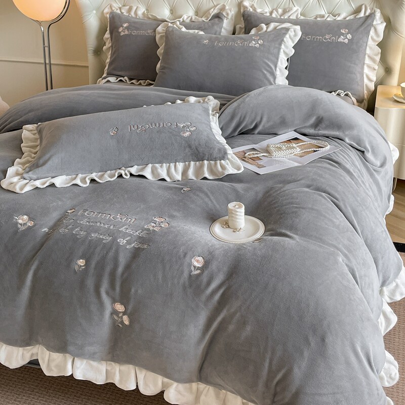 韩式公主风绣花牛奶绒被套四件套秋冬保暖珊瑚绒床单床笠床上用品