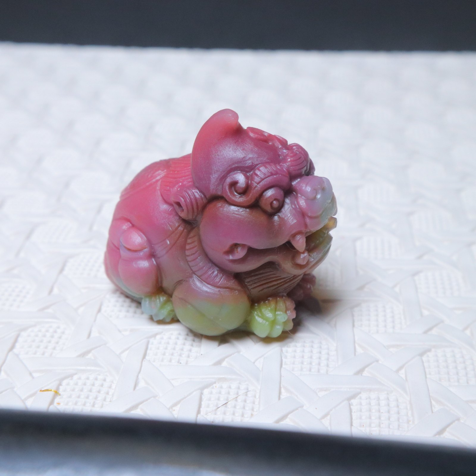 盐源玛瑙西瓜色貔貅吊坠