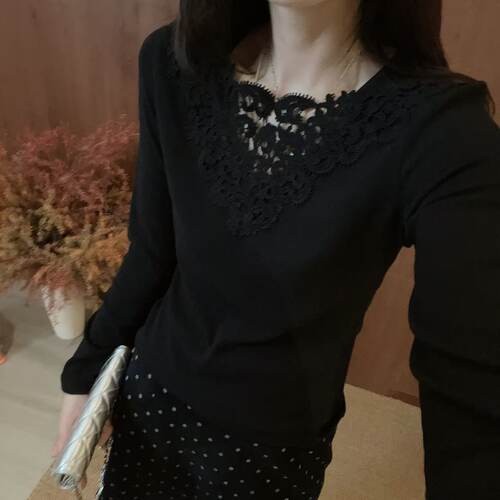 豆豆DA【蕾丝花领】法式V领拼接T恤女士气质内搭长袖-26QT1191
