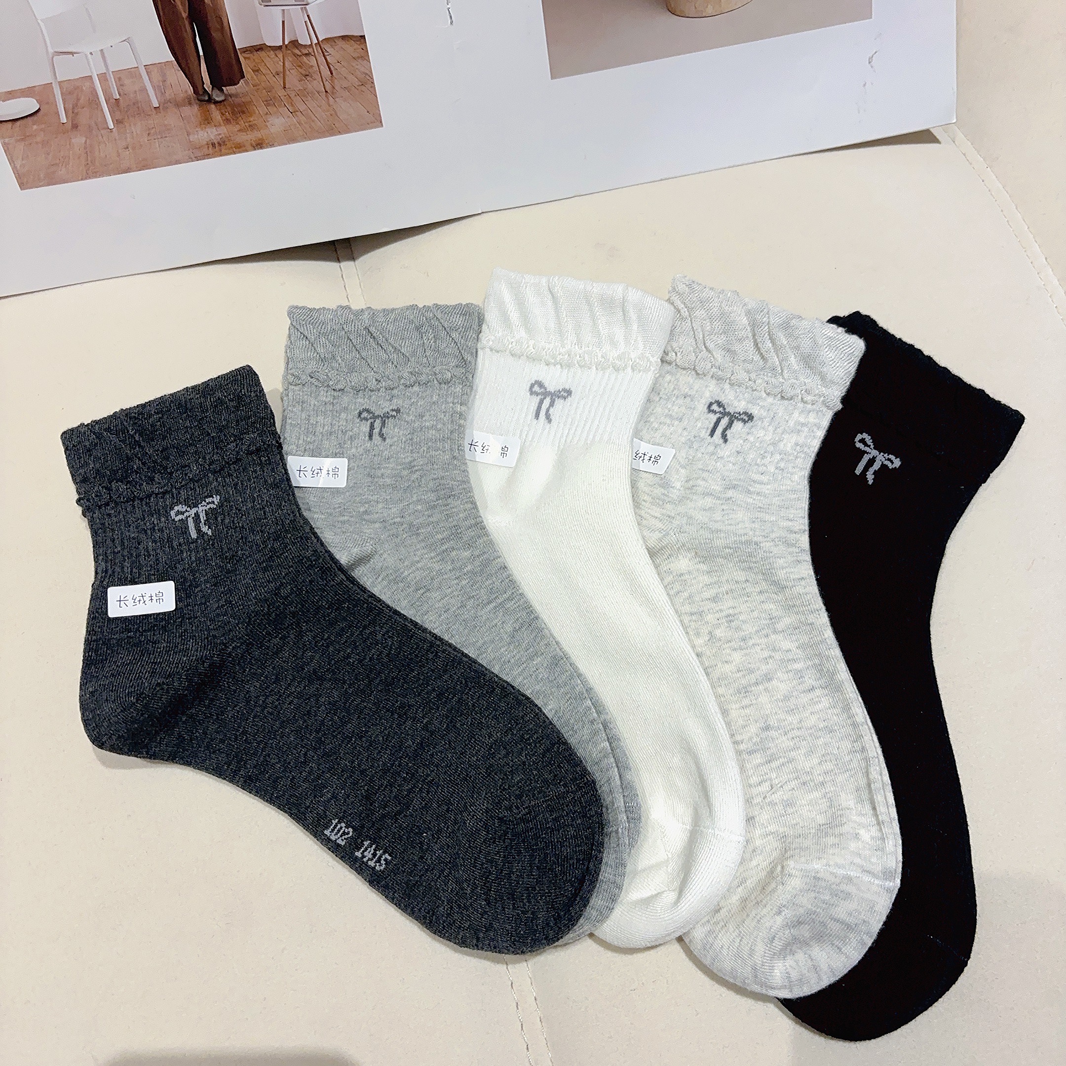 豆豆6 秋季新款蝴蝶结刺绣中筒袜女百搭时尚棉袜-WZ102