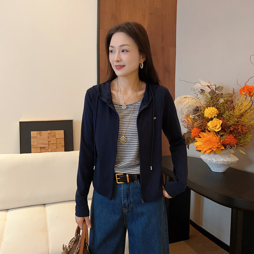 豆豆 连帽假两件上衣女秋季新款撞色条纹拼接长袖T恤帽衫26QT7119