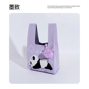 针织包包挂件可爱卡通大熊猫手提包手拎包托特包女大容量通勤包潮