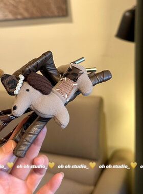 【实拍】韩系复古美拉德布艺腊肠狗皮质抓夹谬系高级感ins风发夹