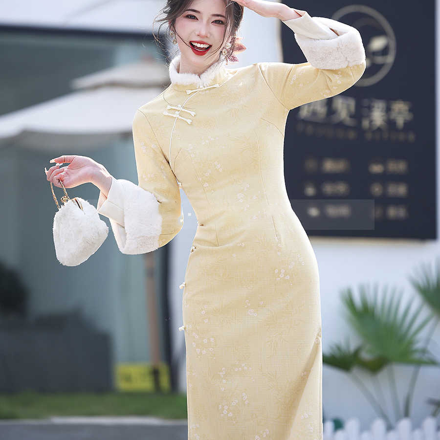 浅黄旗袍女新中式秋冬季长袖加绒