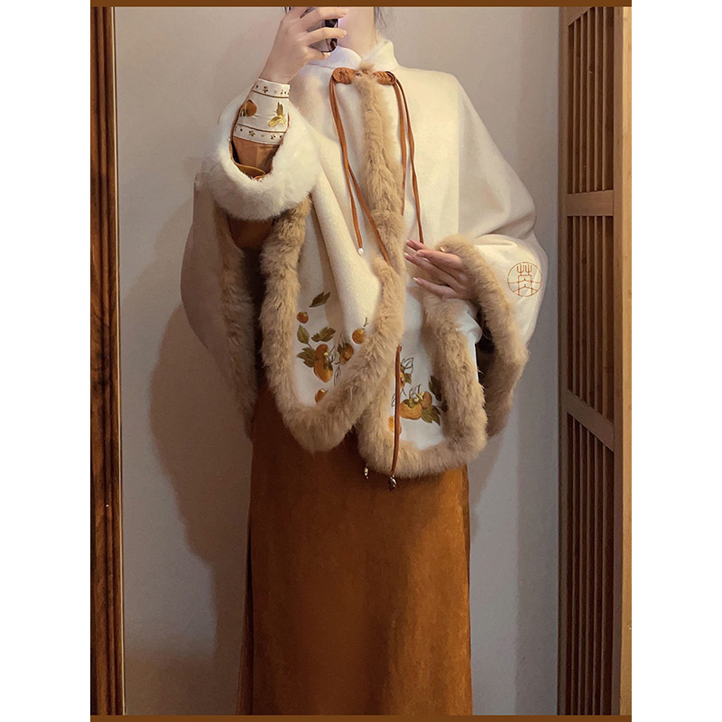 斗篷汉元素国风马甲旗袍套装