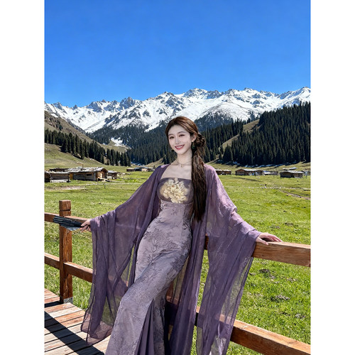 新中式改良汉服吊带长裙显白套装