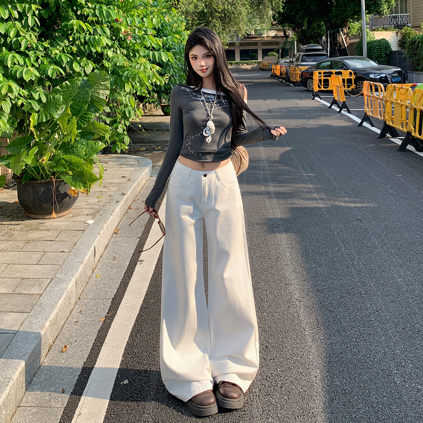 TRYOLO【慢调生活】白色阔腿牛仔裤女新款加绒显瘦百搭宽松直筒裤