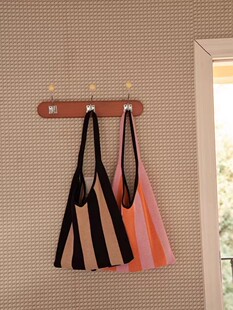 2025春夏时髦撞色条纹毛线针织编织包轻便帆布袋旅行度假沙滩手包