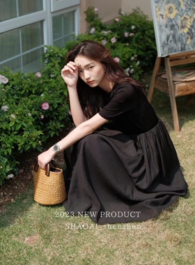 上货店设计师款简约时尚裁剪亲肤面料法式赫本大摆裙气质小黑裙女