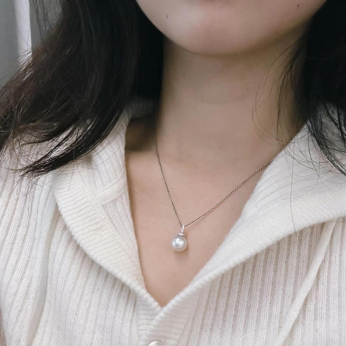 S925纯银施家澳白珍珠奶嘴项链女气质轻奢锁骨链高级感微镶钻吊坠
