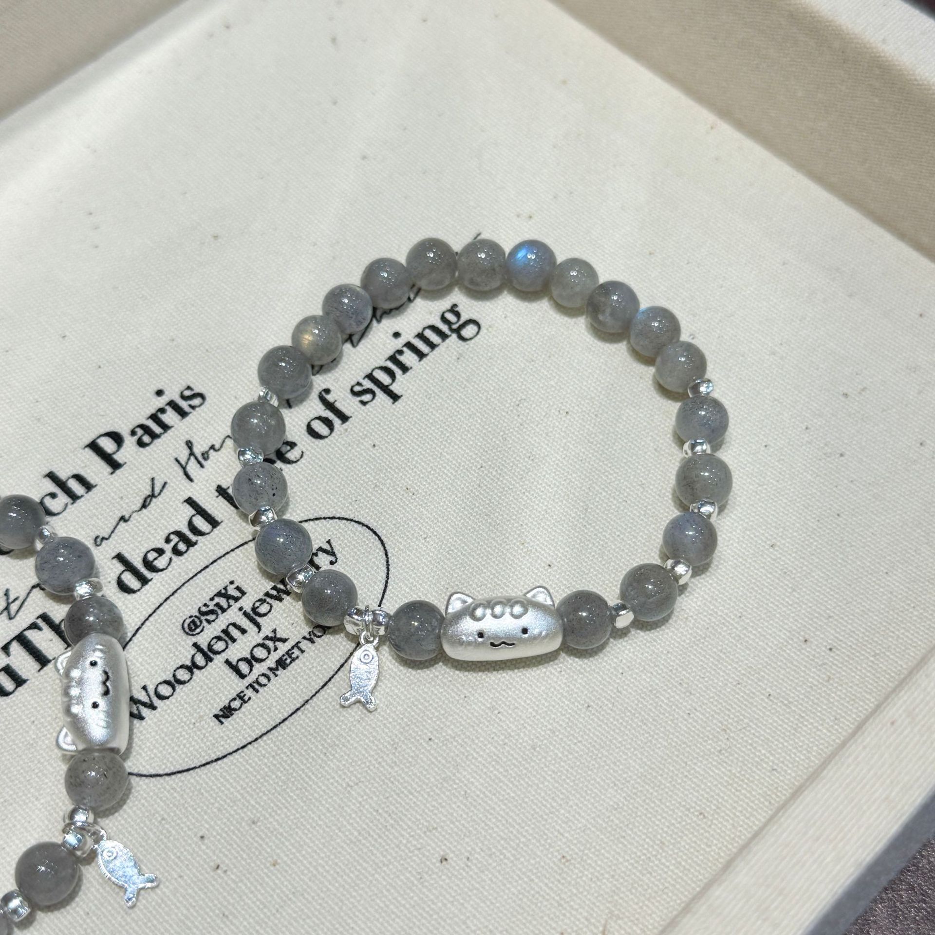 法棍猫手链天然灰手串足银s999小鱼小众设计月光石925银可爱手饰