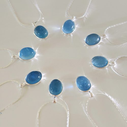 s925纯银天然海蓝宝项链女夏轻奢小众简约蛇骨链配饰高级感吊坠