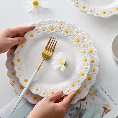 Ceramic Embossed Little Daisy Plate Dinner Set Household