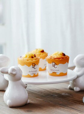 Porcelain cake plate Ceramic white rabbit foot holder