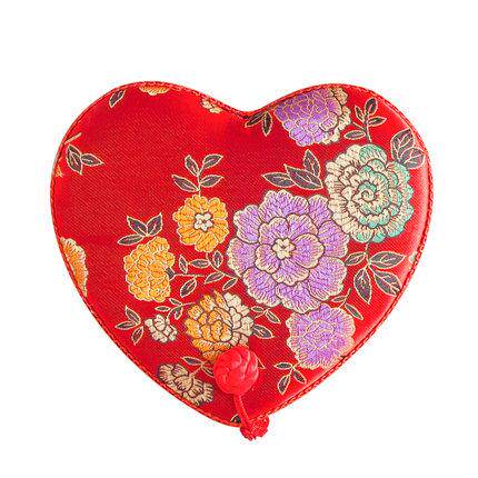 Wedding Accessories Red Sewing Kit Lovely Heart Shape 17x14