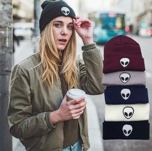 Fashion Knitted Alien Hat for Women Men Alien Beanie Bonnet