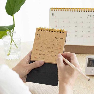 2022 Simple Desktop Calendar English Coil Daily Monthly Plan