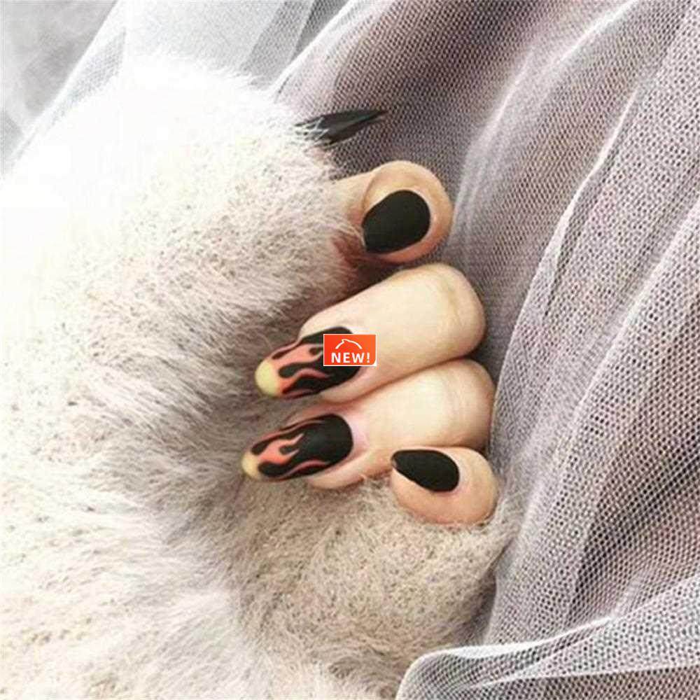 24pcs/set Punk Flame Pattern Fake Nails Short Round Head