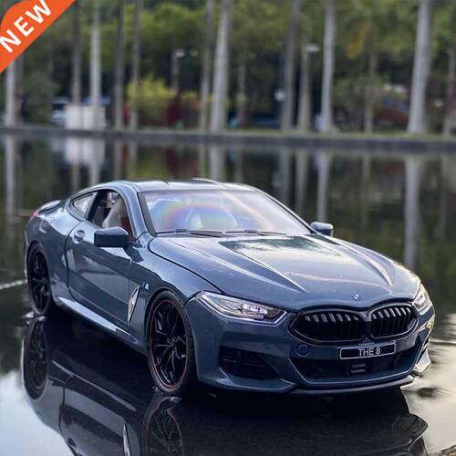 1:24 BMW M8 Alloy Car Model Diecast & Toy Vehicles Metal