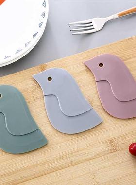 Crtoon Penguin Shped Soft Multifunctionl Squeegee Scrper